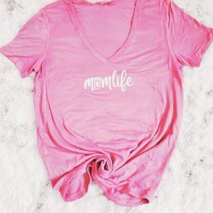 momlife tshirt (Lululemon)